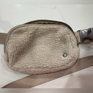 Lululemon  Everywhere Belt Bag-1Lb- Cream Sherpa Crossbody Bag- good condition